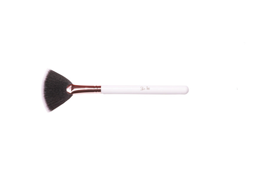 SHE-ISS Fan Brush